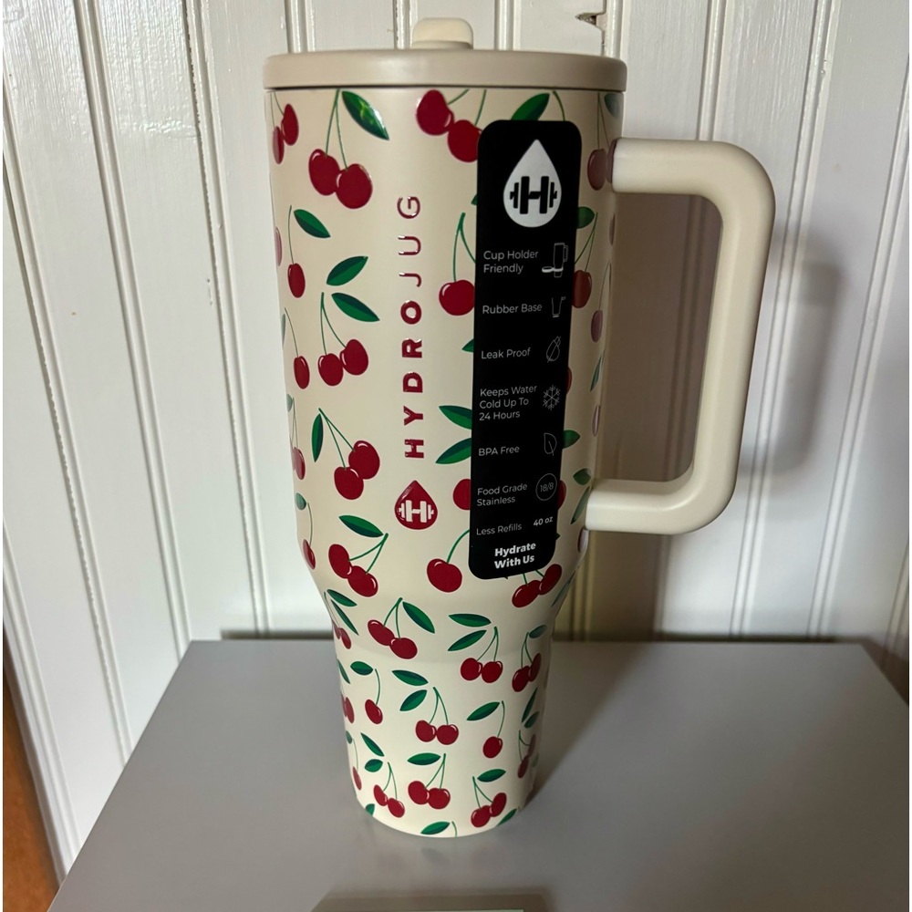 NWT Hydrojug Cherry Traveler 40 oz